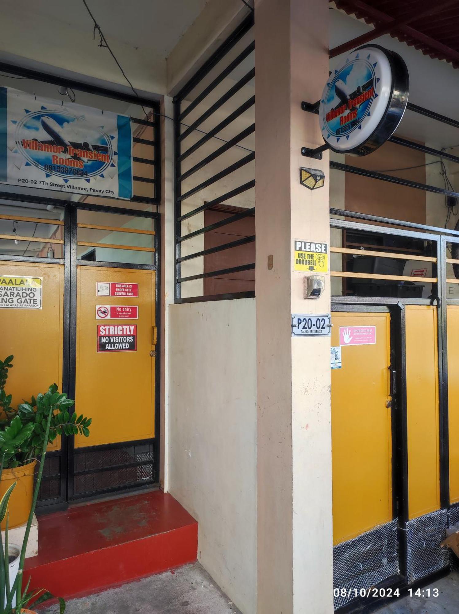 Airport Villamor Transient Rooms Manila Esterno foto
